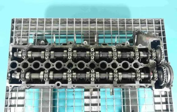 BMW 5 E39 Engine head M57 IMPRK1355026