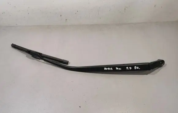 Toyota Auris E180 Windshield/front glass wiper blade 