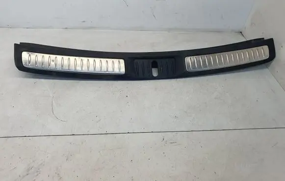 Toyota Avensis T270 Trunk/boot sill cover protection 6942205010