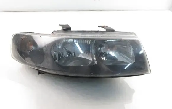 Seat Toledo II (1M) Headlight/headlamp 1M1941002B