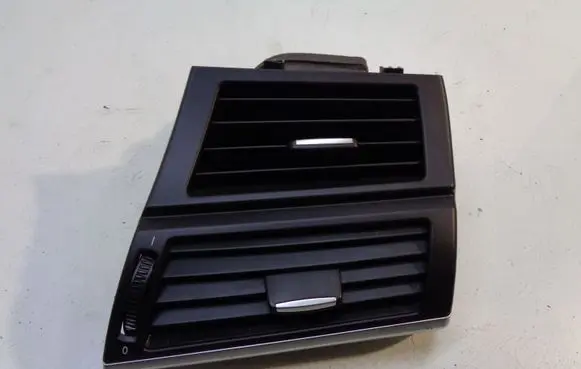 BMW X5 E70 Dashboard side air vent grill/cover trim