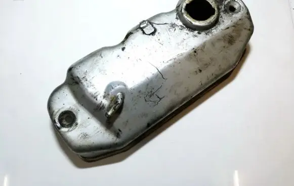 Mitsubishi Pajero Rocker cam cover 