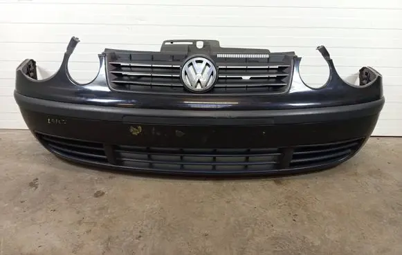 Volkswagen Polo Front bumper zDERZPRZDOLO