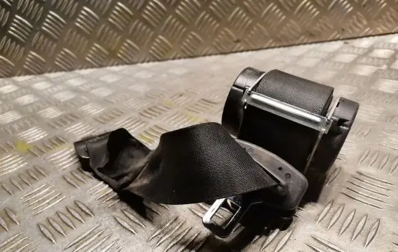 Mini One - Cooper R50 - 53 Rear seatbelt 7055962