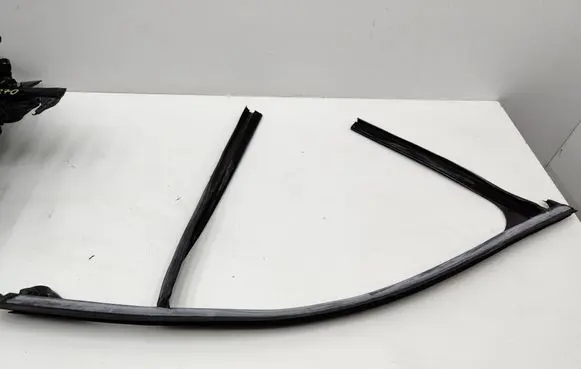 BMW X2 F39 Rear door glass trim molding 7420806