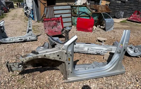 Skoda Octavia Mk4 Front quarter panel