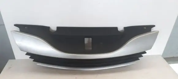 Renault Laguna II Front bumper upper radiator grill P3R25