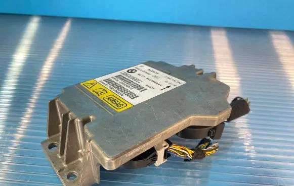 BMW 1 E81 E87 Airbag control unit/module 9122500 65779122500 0285010062