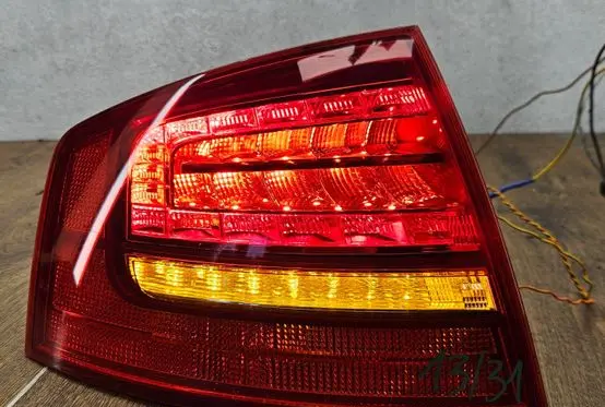 Audi A8 S8 D3 4E Rear/tail lights 4E0945095H