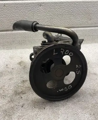 Fiat Ulysse Power steering pump 305019