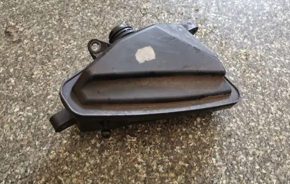 Mercedes-Benz ML W164 Intake resonator A6421400087
