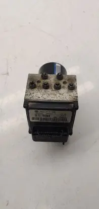 Volkswagen PASSAT B6 ABS Pump 3c0614109