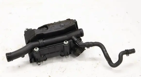 Volkswagen Touran II Oil breather separator 03C145650C
