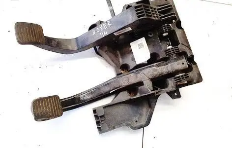 Peugeot Boxer Clutch pedal 3802501020