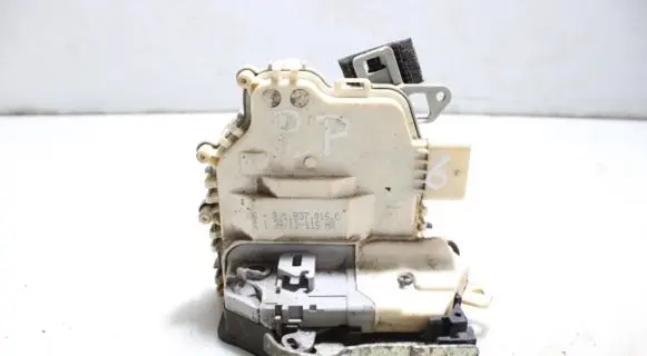Audi A4 S4 B8 8K Front door lock