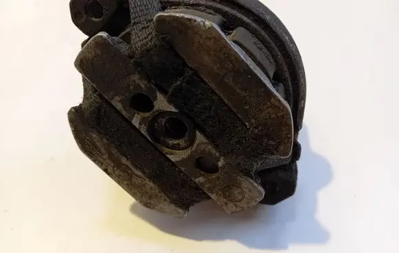Audi A4 S4 B5 8D Gearbox mount 4B0399451S