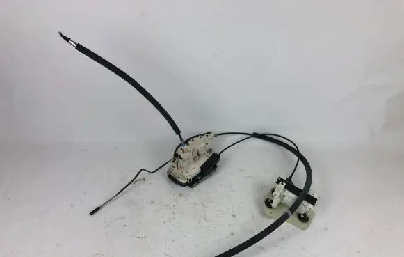 Maserati Ghibli Front door soft close latching motor 670038407 111017