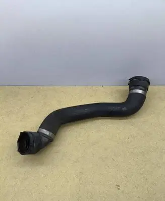 Mercedes-Benz C W205 Engine coolant pipe/hose A2055013182