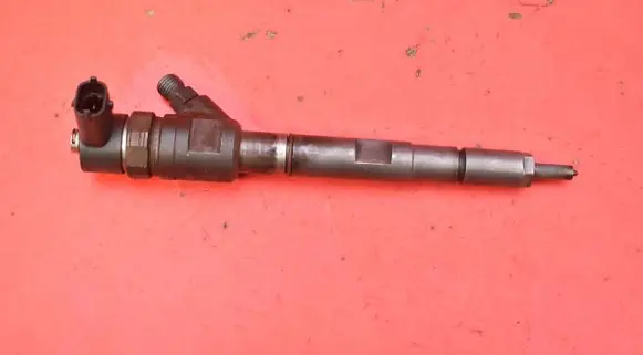 KIA Sorento Fuel injector 33800-4A500