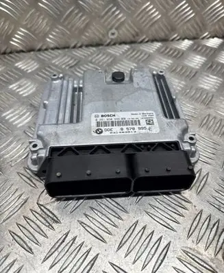 BMW 5 F10 F11 Engine control unit/module 8578995 031483813 0281030946