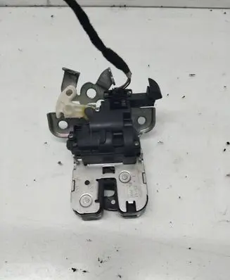 Audi A5 Sportback 8TA Tailgate/trunk/boot lock/catch/latch 8K9827505A