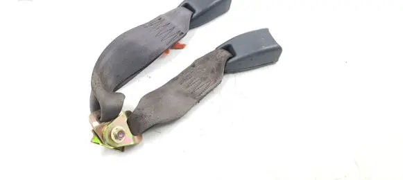 Subaru Impreza I Middle seatbelt buckle (rear) A1490C