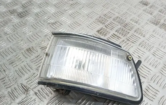 Toyota Corolla E90 Front indicator light 