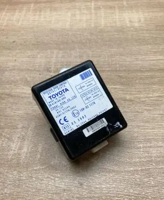 Toyota Corolla Verso AR10 Door central lock control unit/module 897410F010 61B168000