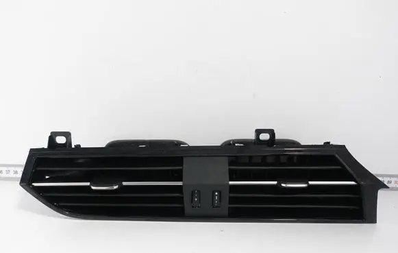 Audi Q3 F3 Dash center air vent grill 83B8209036PS