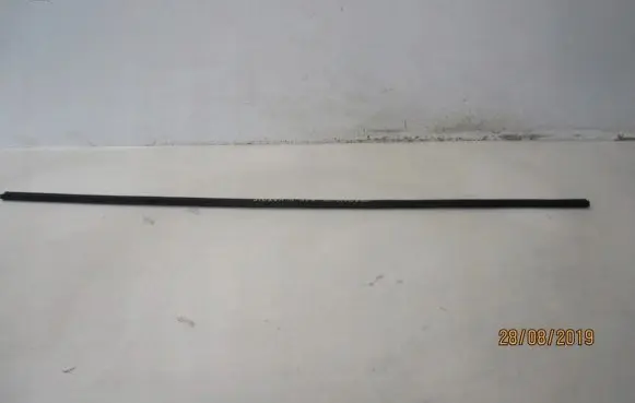 Opel Vivaro Front door rubber seal