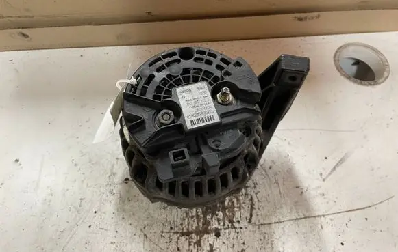 Volvo S60 Generator/alternator 30667787 0124525060