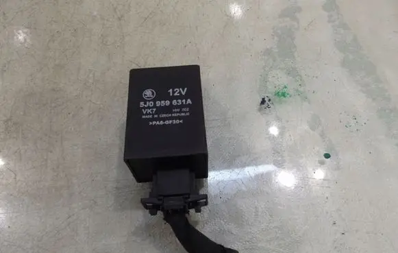 Skoda Roomster (5J) Other relay 5J0959631A