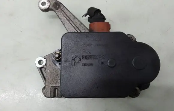 Opel Vectra C Intake manifold valve actuator/motor 55205127