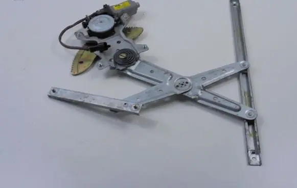 Rear door window regulator with motor