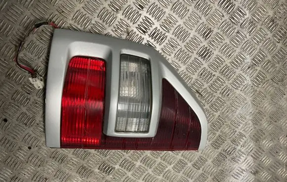Mitsubishi Pajero Rear/tail lights