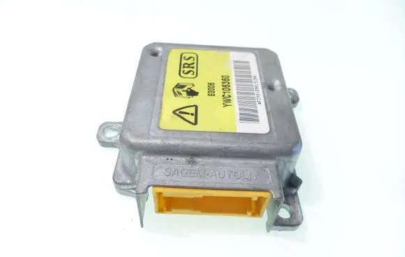 Land Rover Freelander Airbag control unit/module YWC106360 E0006