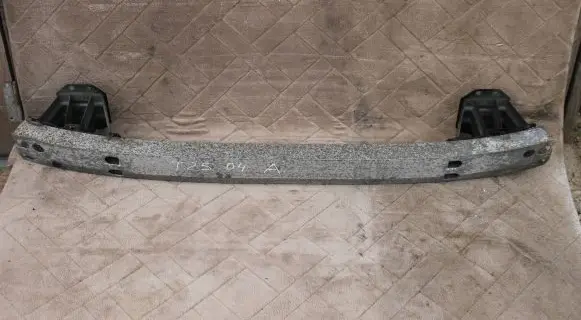 Toyota Avensis T250 Rear bumper cross member