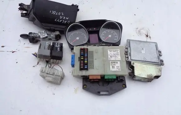 Ford Focus Engine control unit/module ECU 12A650