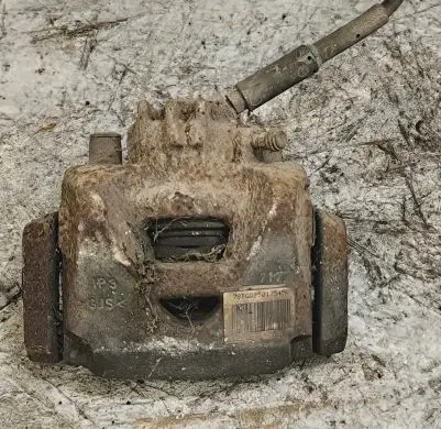 Citroen C4 II Front brake caliper