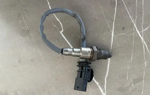 Citroen C5 Aircross Lambda probe sensor 9813838380
