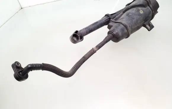 Opel Insignia A Oil breather separator 55575980
