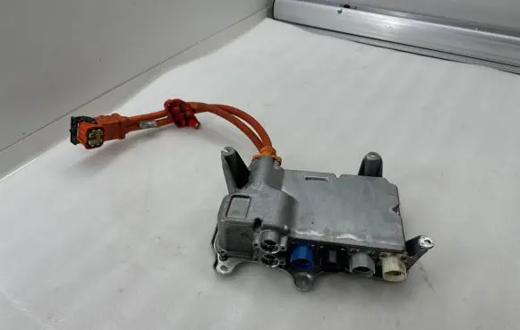 Tesla Model X Voltage converter inverter 104967800H 0319GF0000131