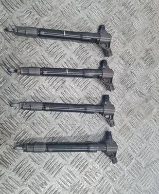 Mazda 6 Fuel injectors set SH0113H50