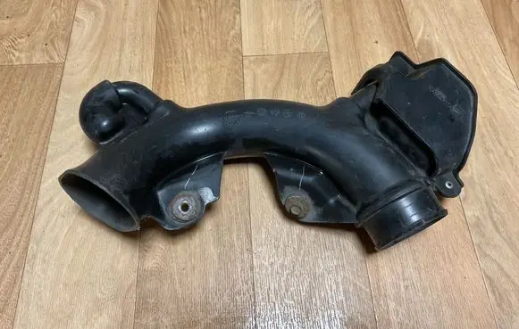 Honda FR-V Air intake hose/pipe ATP27
