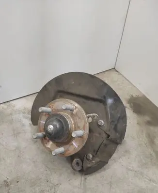 Ford Mustang VI Front wheel hub FR3C3107A