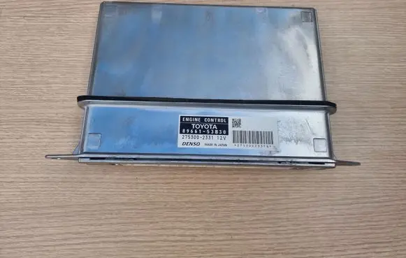 Lexus IS 220D-250-350 Engine control unit/module 8966153B30