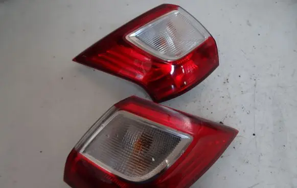 Ford C-MAX II Rear/tail lights