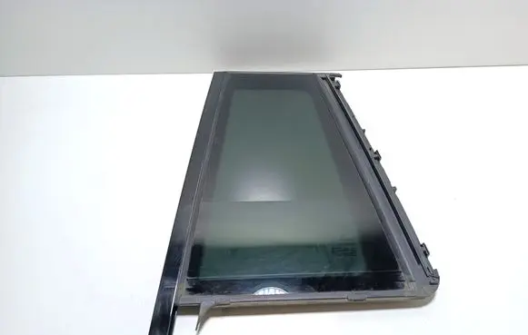 Mercedes-Benz GLS X166 Rear vent window glass A1667300755