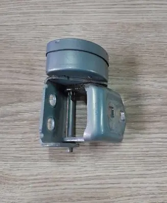 Renault Megane II Rear door lower hinge 338988