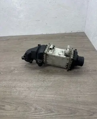 Volkswagen Polo V 6R Intercooler radiator 04B145749K DF524003